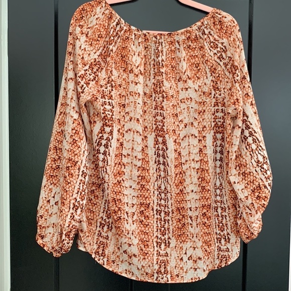 Dana Buchanan Orange/Cream Animal Print Flouncy Blouse. Size Medium. - Picture 6 of 13